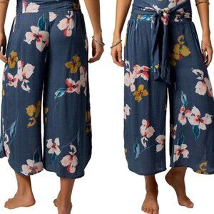 Rip Curl Blue Cropped Pants Size Medium